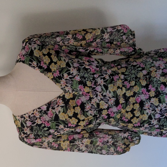 Taylor Dress - Picture 2 of 16